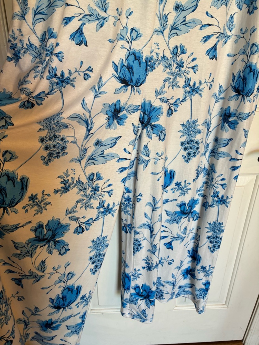Blue Floral Button-Front Jumpsuit With Pockets - Picture 10 of 11